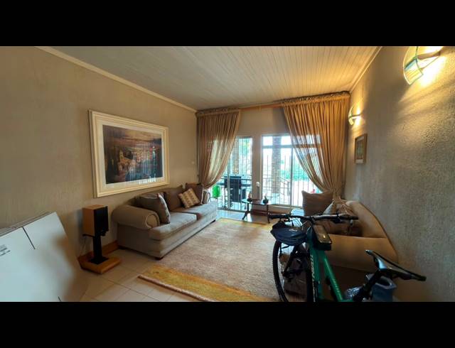 4 BEDROOM HOUSE TO LET IN STEILTES